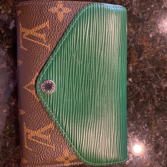 Marie Lou Compact Wallet - Picture 1 of 8